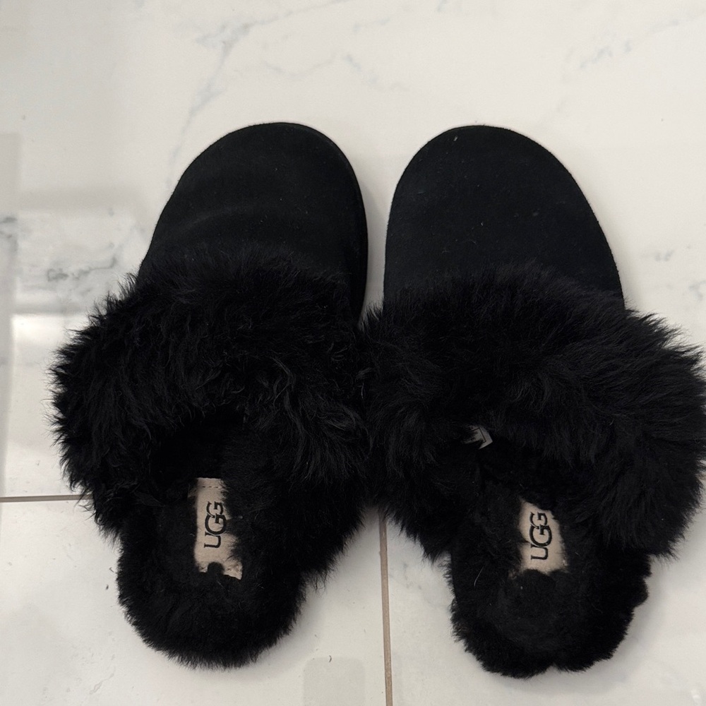 UGG Women's Cozy Black Slippers